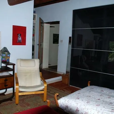 Habitación en casa particular Camomilla Rávena